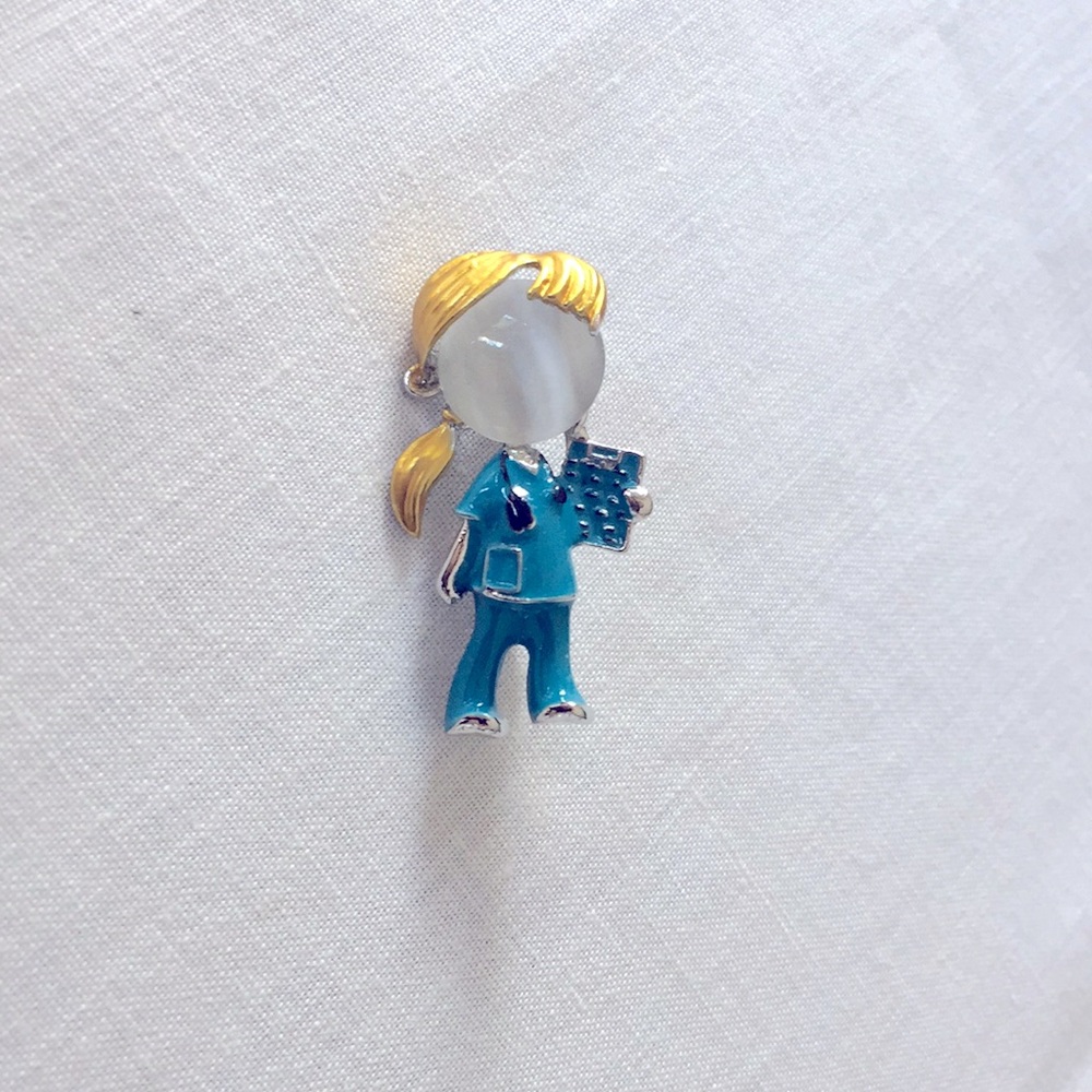 🍏50% OFF/3+...Nurse/Doctor Brooch